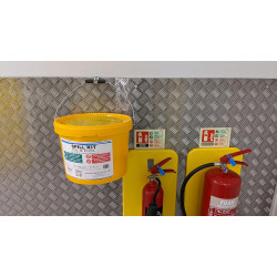 10 Litre Oil and Fuel Spill Kit in a Tub 10 Litre Oil and Fuel Spill Kit in a Tub